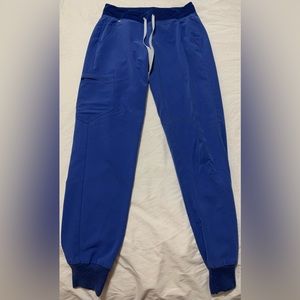 Women’s Figs Scrub Joggers worn once like new